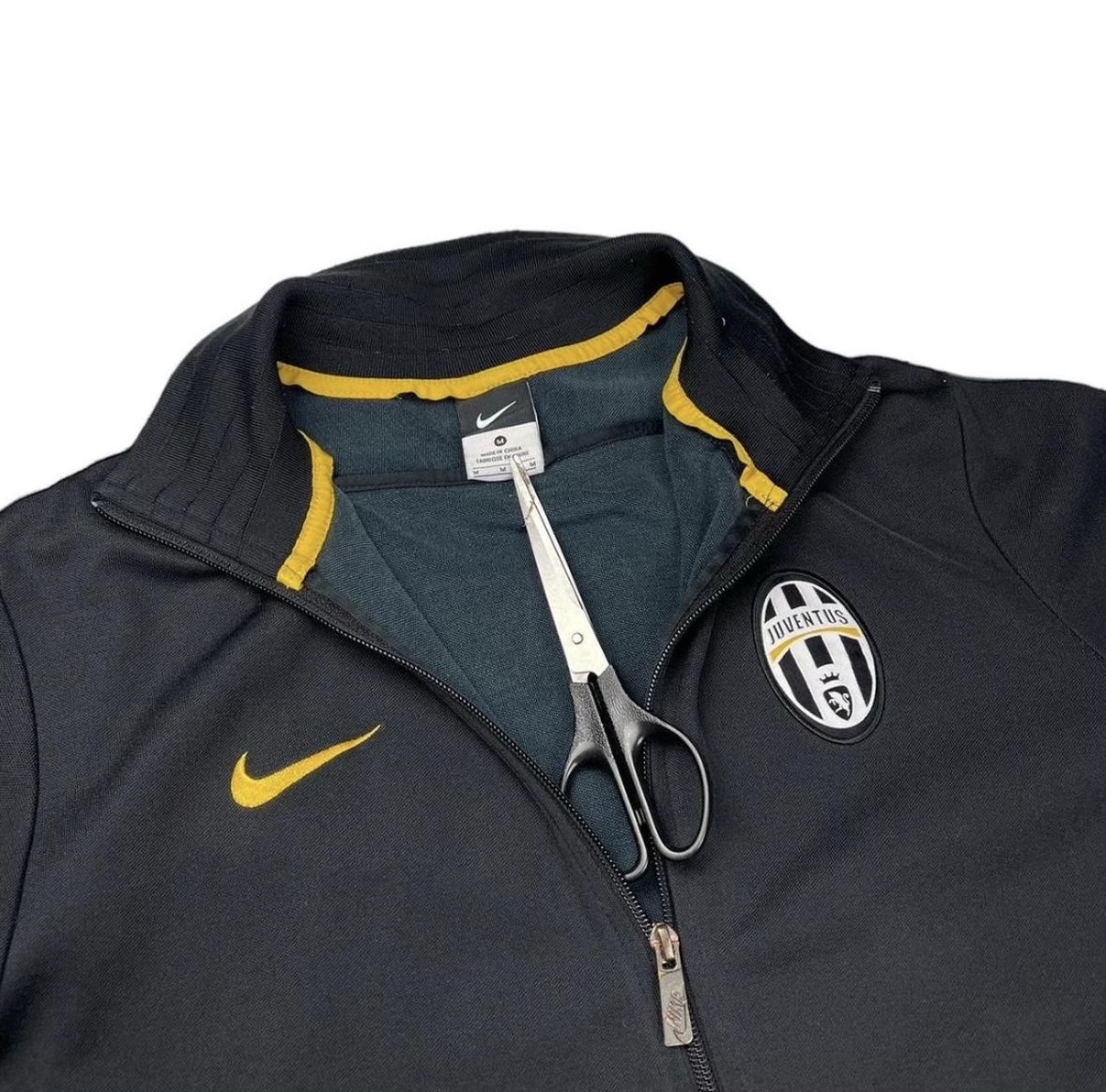 Vintage Juventus jacket
